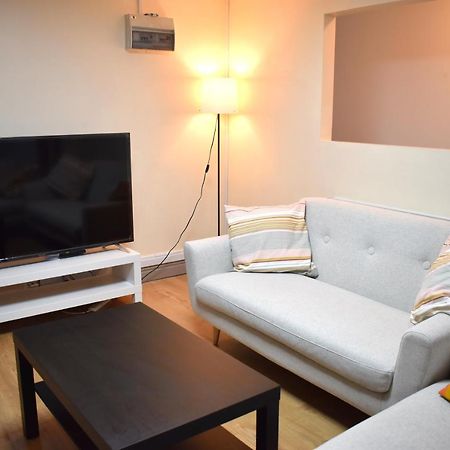 Double Bed Room In Flat Near Birmingham City Centre Extérieur photo