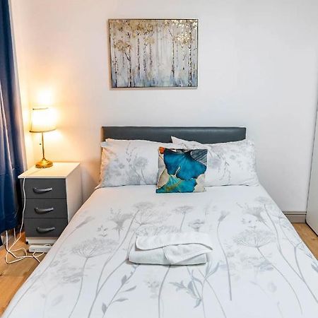 Double Bed Room In Flat Near Birmingham City Centre Extérieur photo