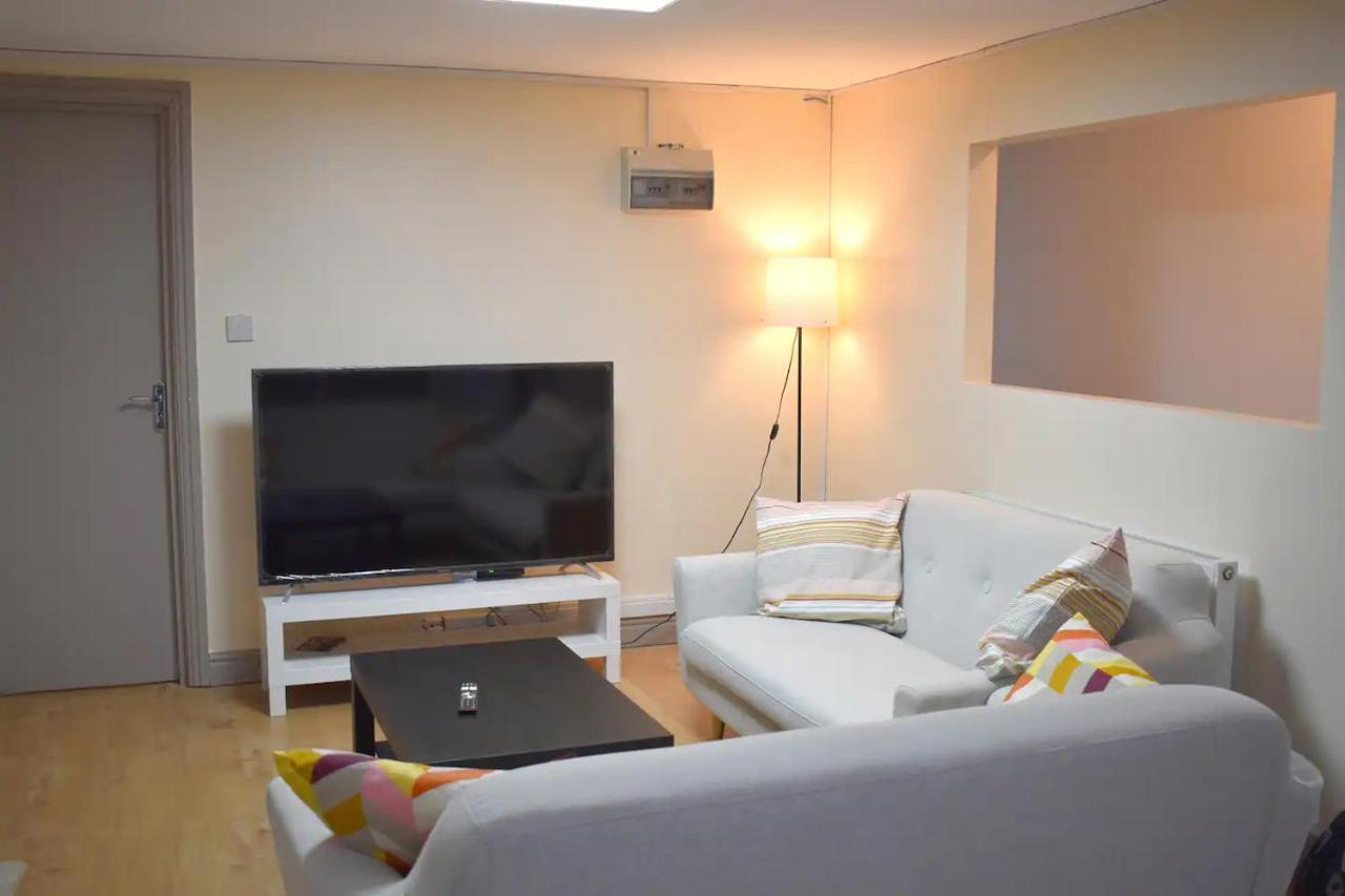 Double Bed Room In Flat Near Birmingham City Centre Extérieur photo